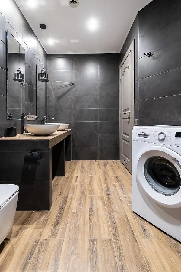 3 Room Apartments On Galytska 利沃夫